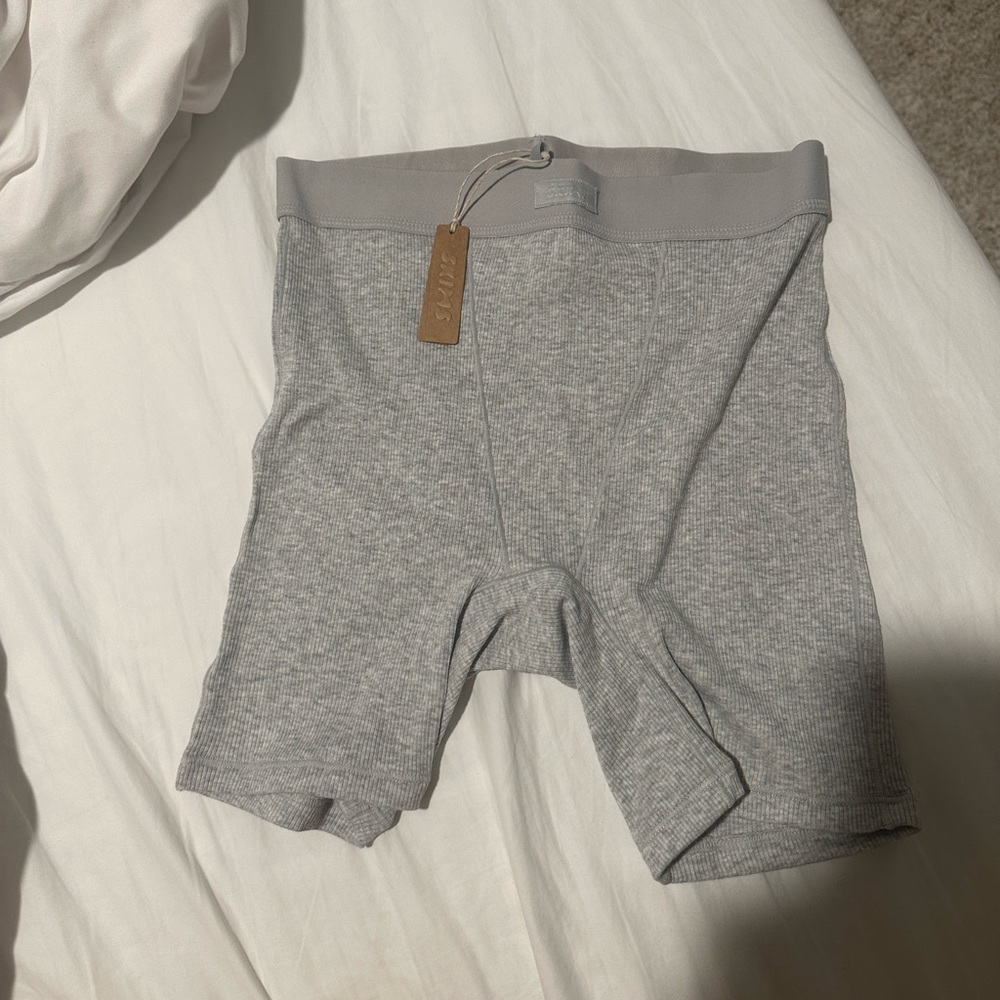 SKIMS BOXER SHORTS